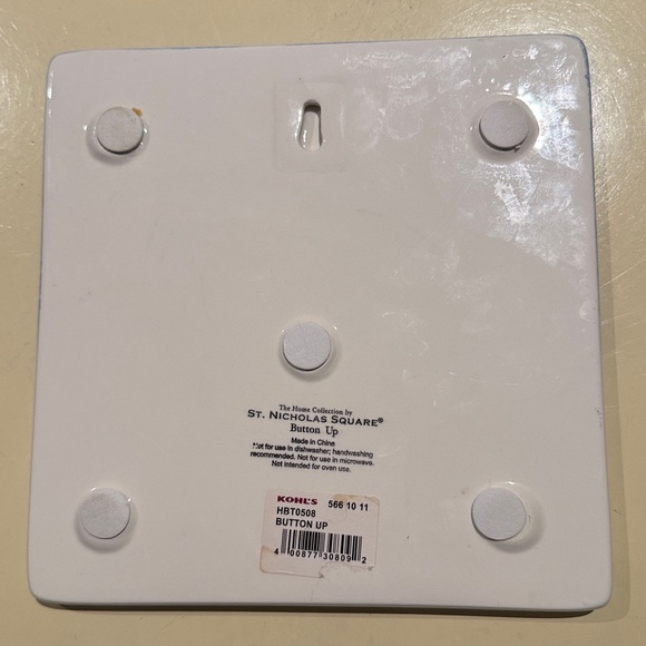 NWT St. Nicholas Square "Button Up" Hot Plate, Trivet, Wall Hanging NEW w/ tags - Picture 9 of 12